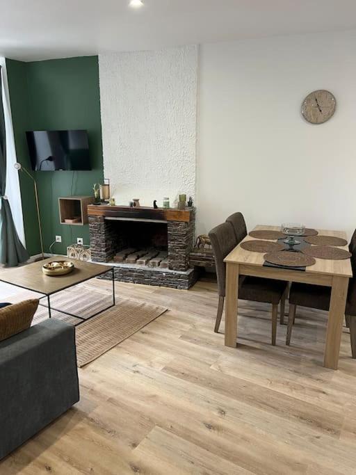 Appartamento Le Chaleureux Luchonnais Bagnères-de-Luchon Esterno foto