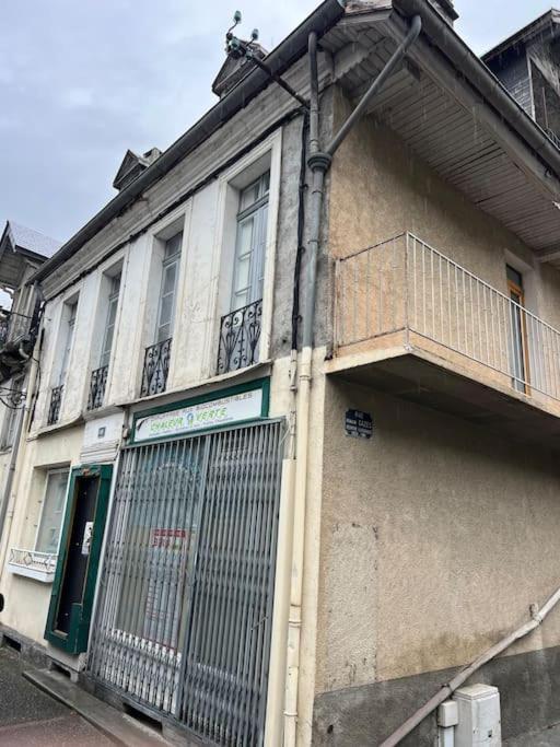 Appartamento Le Chaleureux Luchonnais Bagnères-de-Luchon Esterno foto